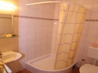 Villa-Skala-apartment-B2-42-toilet