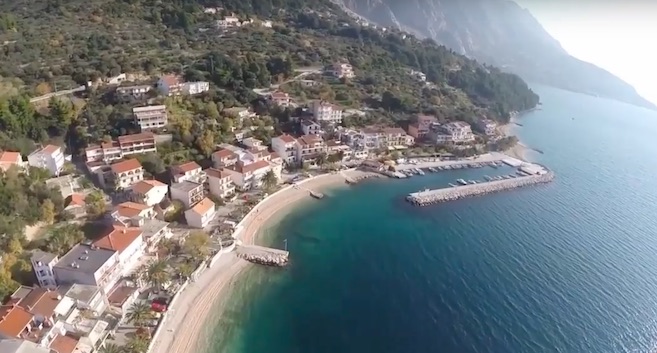 Caklje, Podgora bay from air